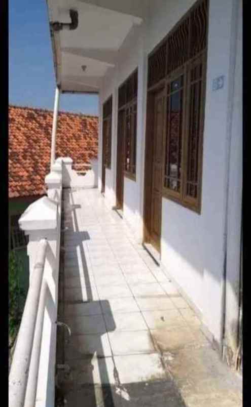 dijual ruko 4 lantai lokasi strategis