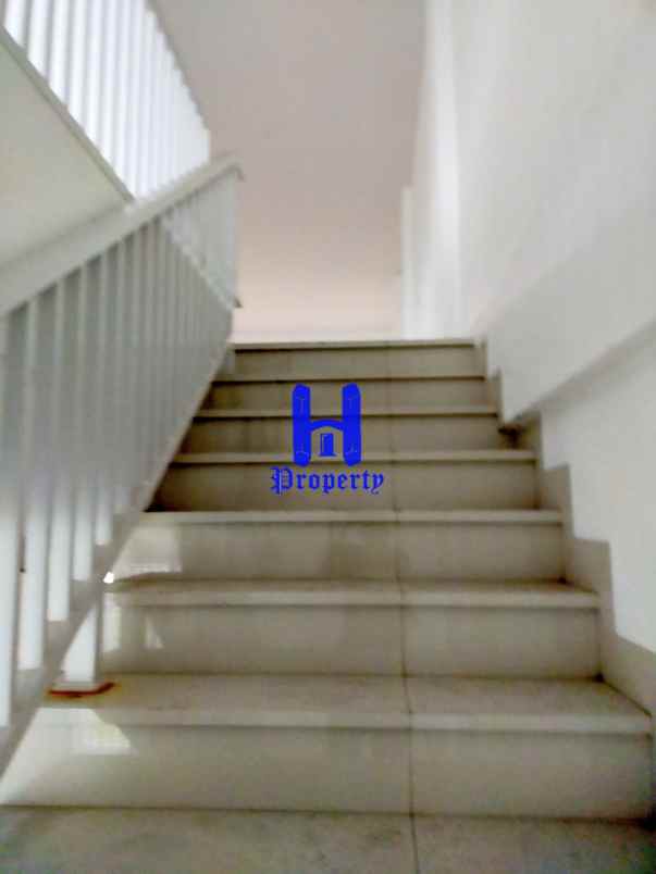 dijual ruko gandeng di komplek cbd polonia medan