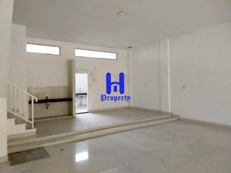 dijual ruko gandeng di komplek cbd polonia medan