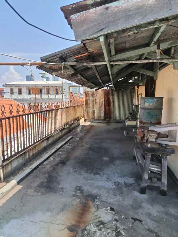 dijual ruko gudang kantor bubutan