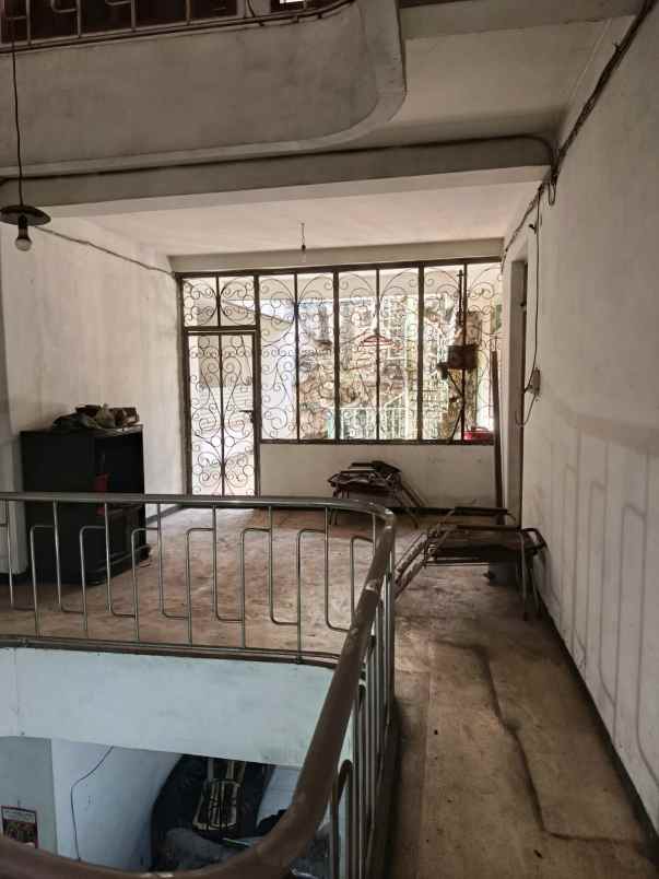 dijual ruko gudang kantor bubutan