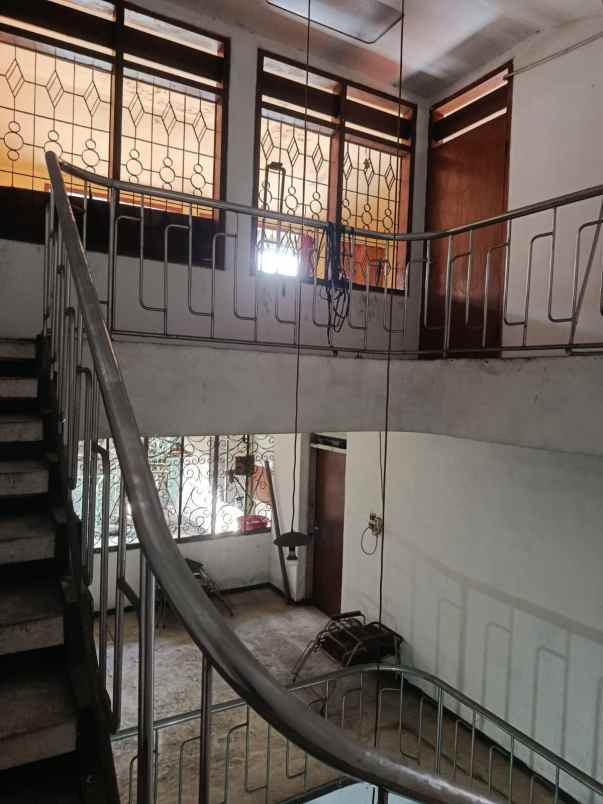 dijual ruko gudang kantor bubutan