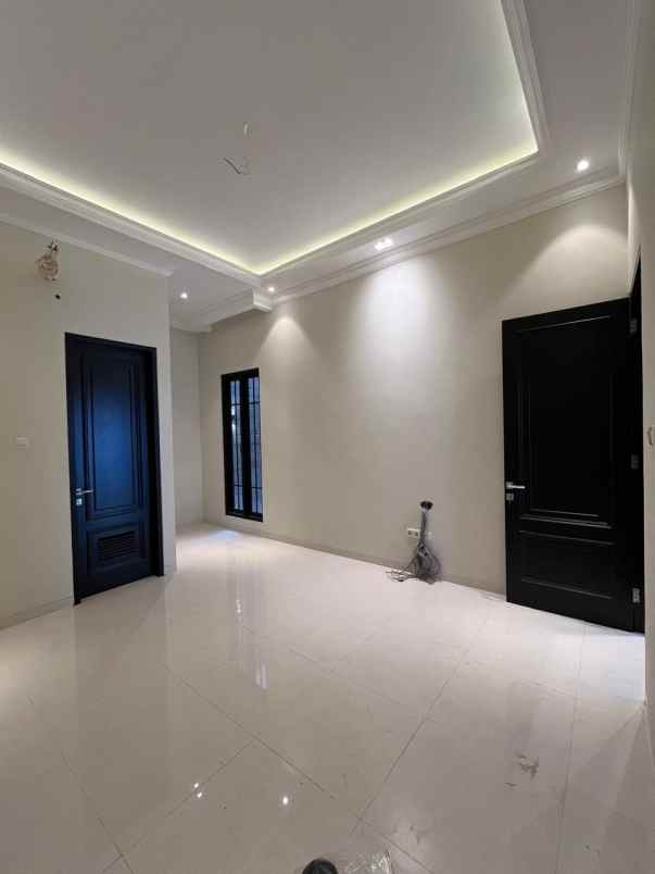 dijual ruko gudang kantor cempaka putih