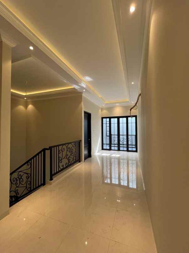 dijual ruko gudang kantor cempaka putih