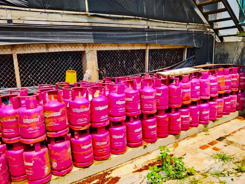 dijual ruko gudang kantor desa tawaran kenduruan kab