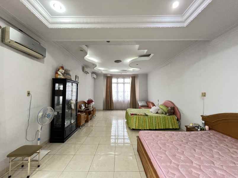 dijual ruko gudang kantor jalan kenari simpang jalan