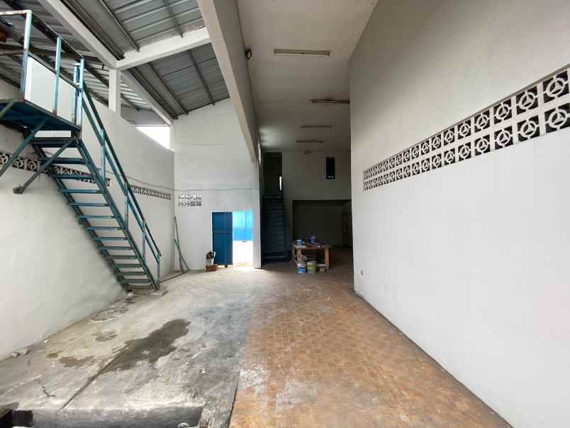 dijual ruko gudang kantor jalan lingkungan lebak