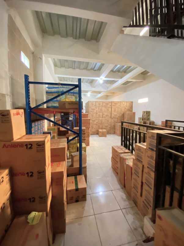 dijual ruko gudang kantor jalan raya kaliabang