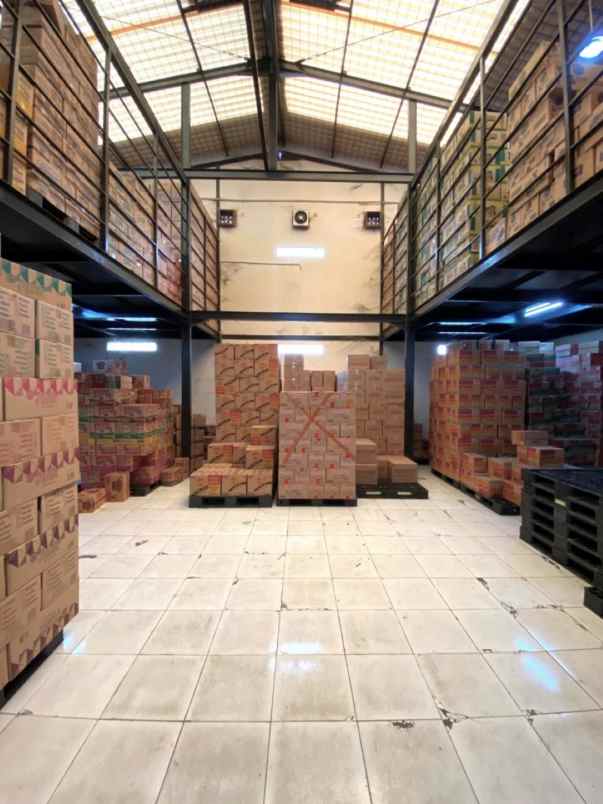 dijual ruko gudang kantor jalan raya kaliabang