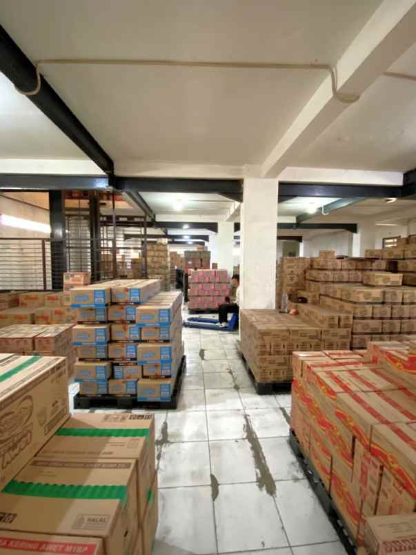 dijual ruko gudang kantor jalan raya kaliabang
