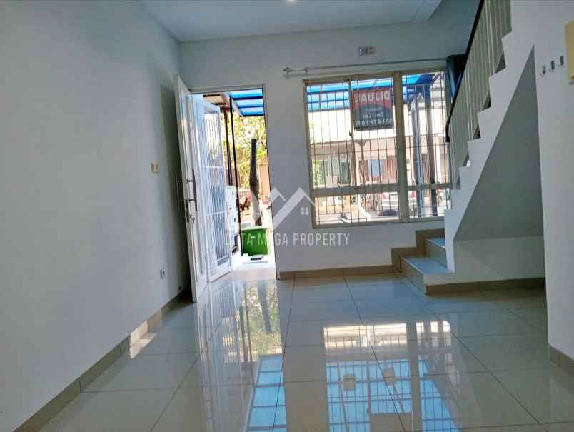 dijual rumah 2 lantai di residence one bsd city