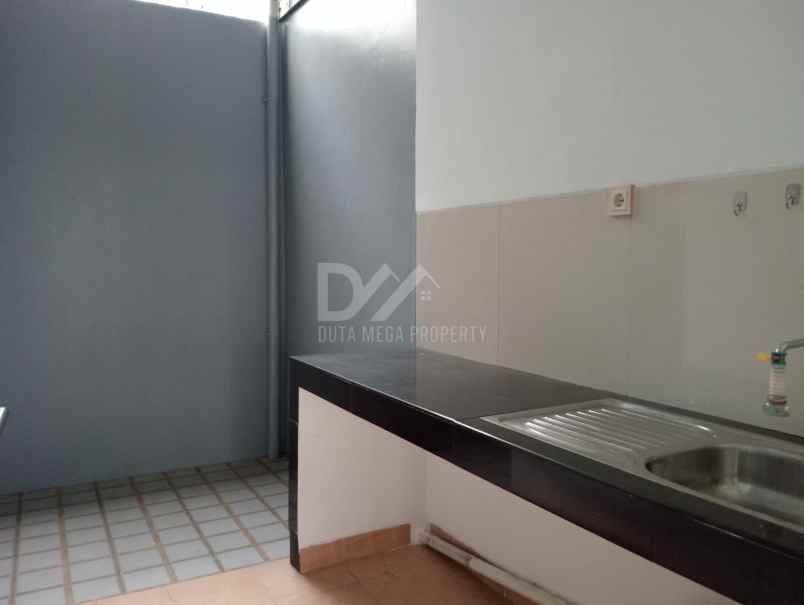 dijual rumah 2 lantai di residence one bsd city