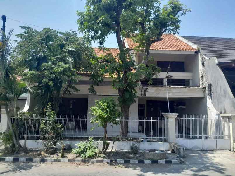 dijual rumah 2 lantai ketintang selatan surabaya