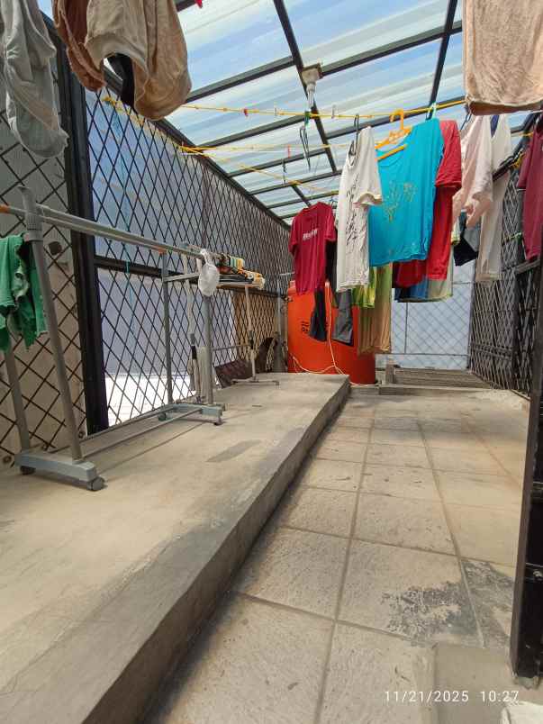 dijual rumah 3 lantai kelapa gading