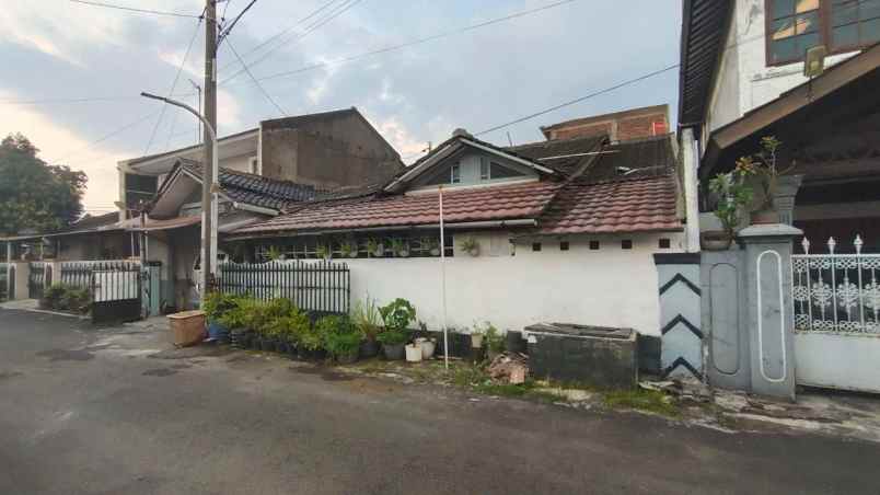 dijual rumah area riung bandung