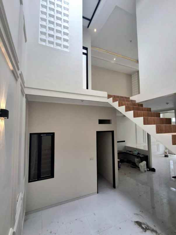 dijual rumah asrikaton