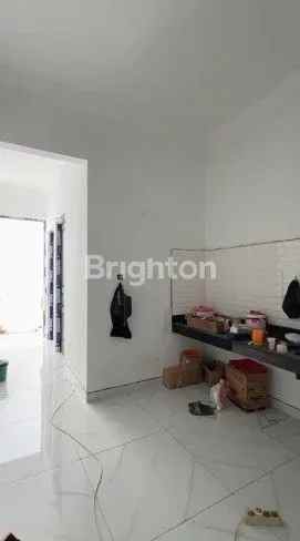 dijual rumah babatan pantai