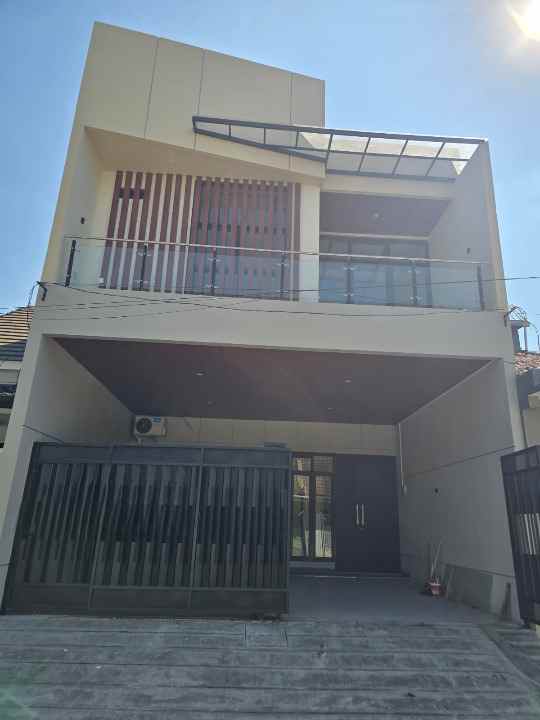 dijual rumah babatan pantai