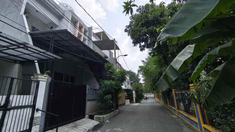 dijual rumah bangun cipta sarana bcs