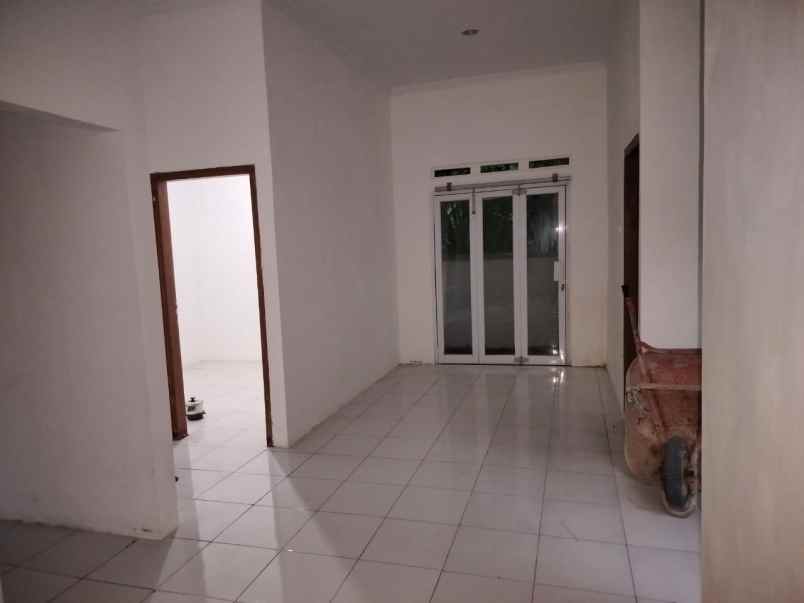 dijual rumah bangunjiwo