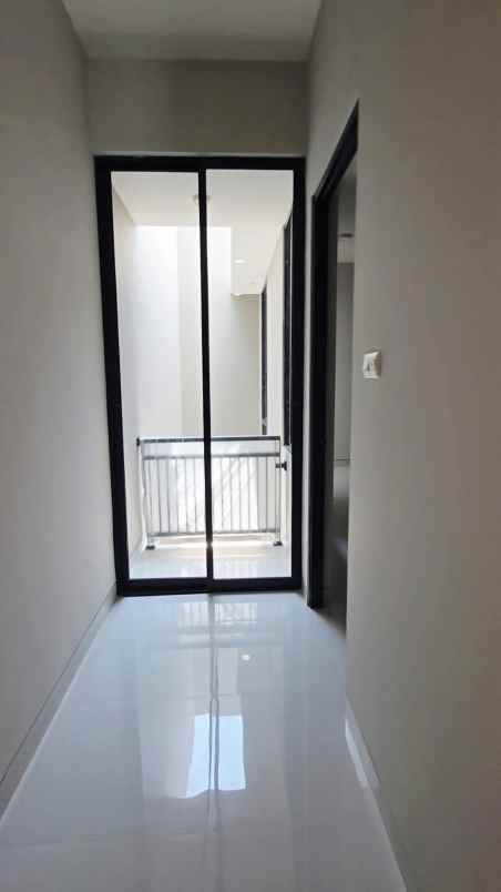 dijual rumah baru gress minimalis di penjaringan asri