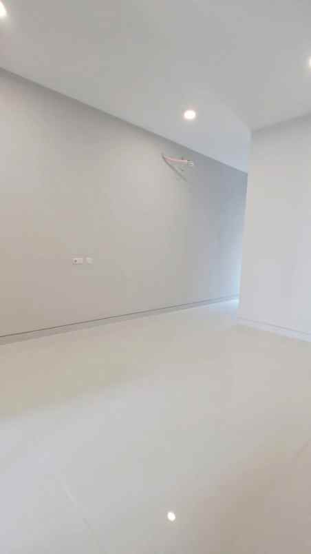 dijual rumah baru gress minimalis di penjaringan asri