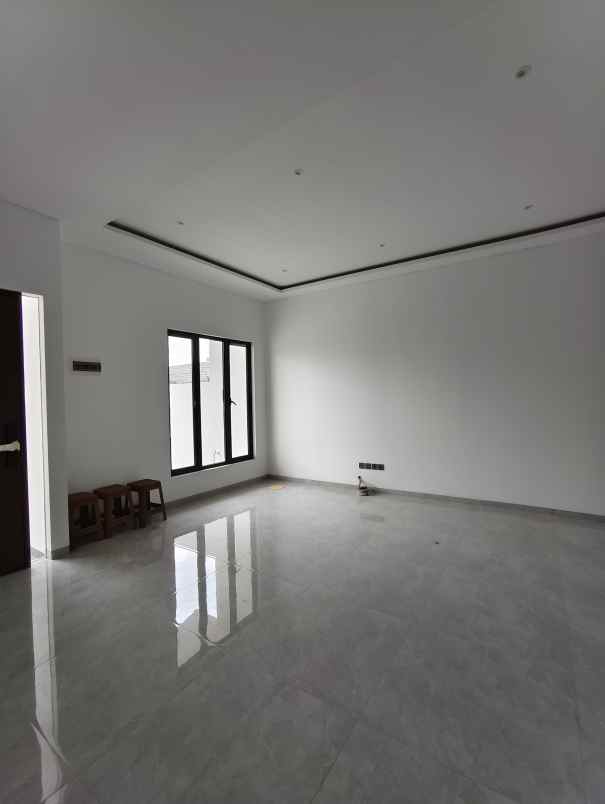 dijual rumah baru modern lokasi strategis