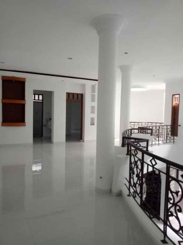 dijual rumah batununggal sentosa