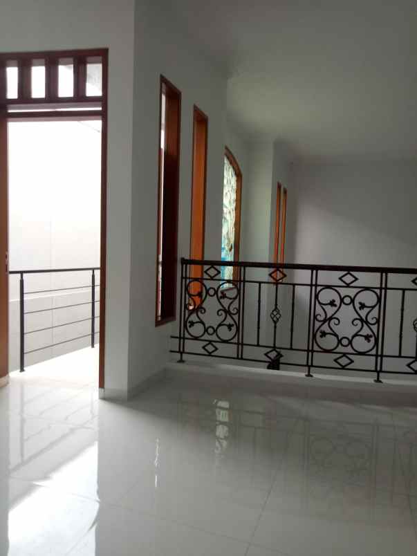 dijual rumah batununggal sentosa