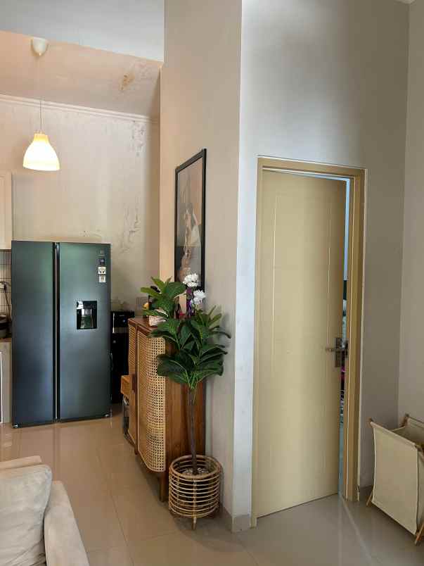 dijual rumah bedahan sawangan