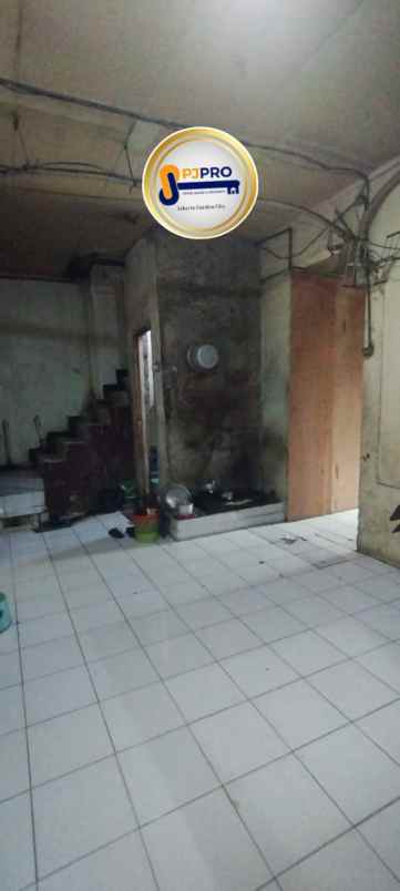 dijual rumah bekasi selatan