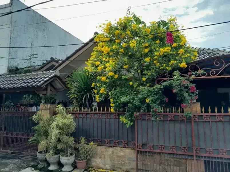 dijual rumah bintara