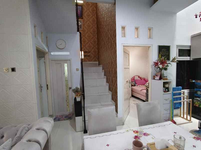 dijual rumah bintara