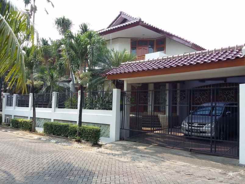 dijual rumah bintaro jaya sektor 3a
