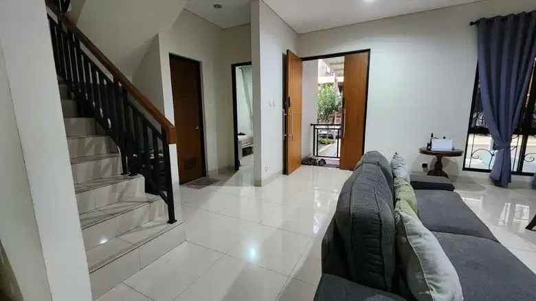 dijual rumah bintaro sektor 2