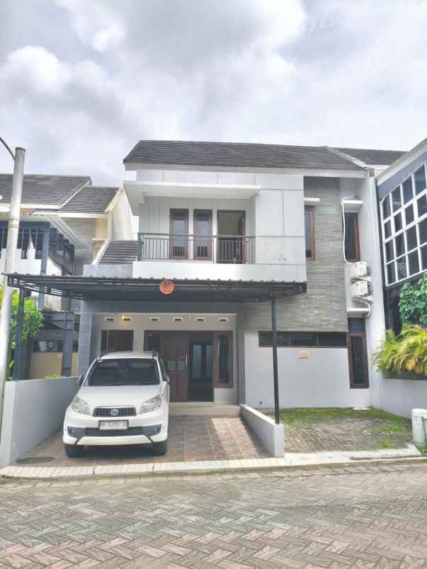 dijual rumah blok o banguntapan bantul