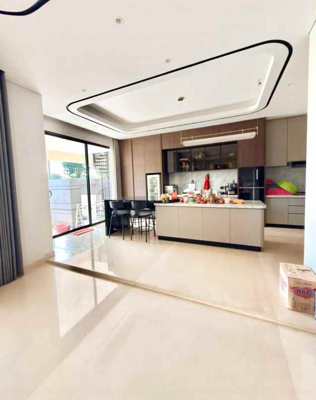 dijual rumah bukit darmo golf