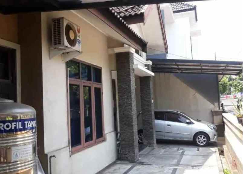 dijual rumah bukit sari
