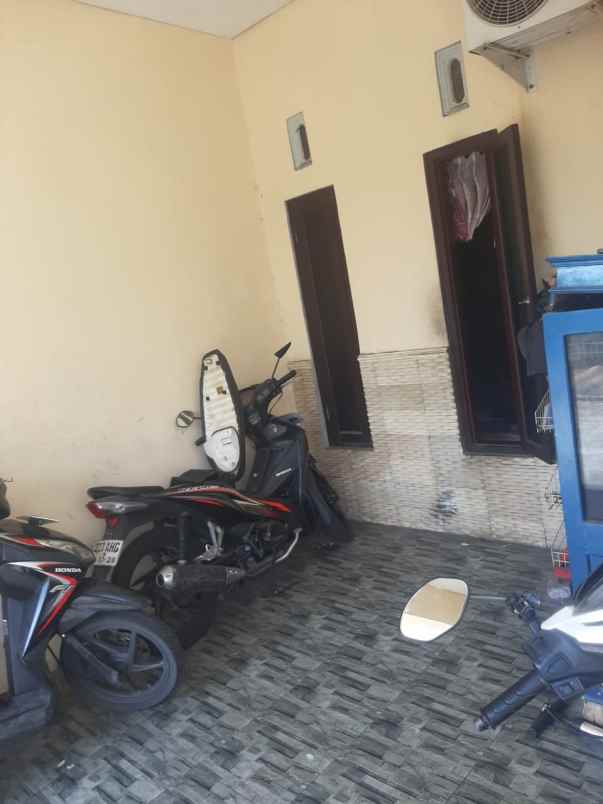 dijual rumah bukit sari