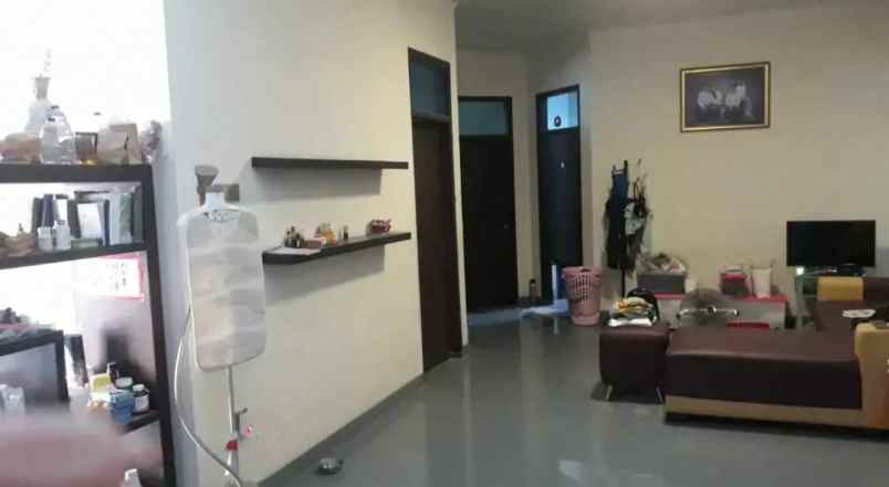 dijual rumah bukit sari