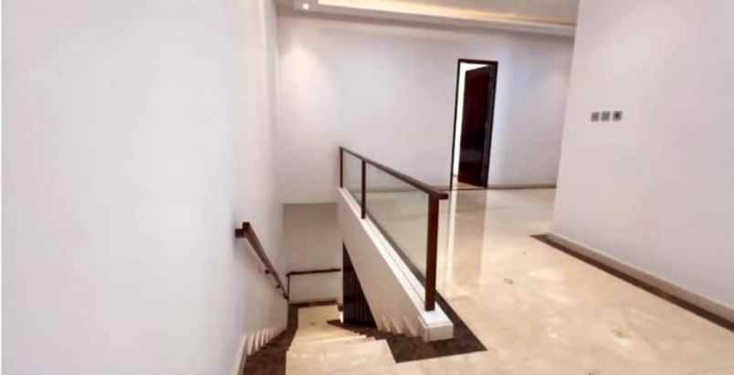 dijual rumah bukit sari