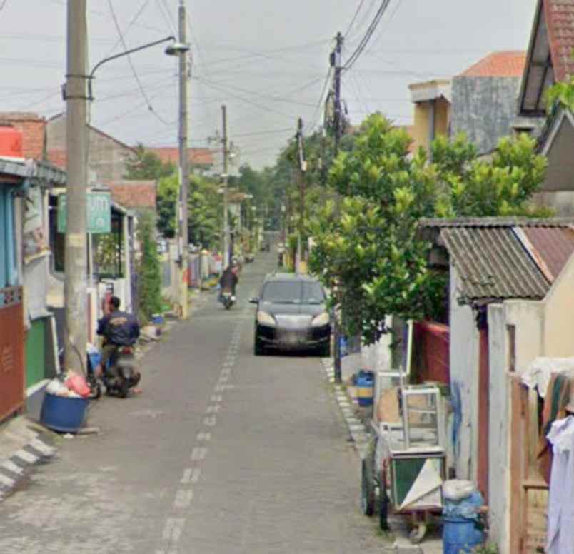 dijual rumah bulustalan