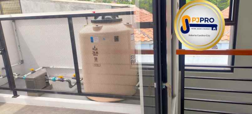 dijual rumah cantik siaphuni di cluster madrid cibubur