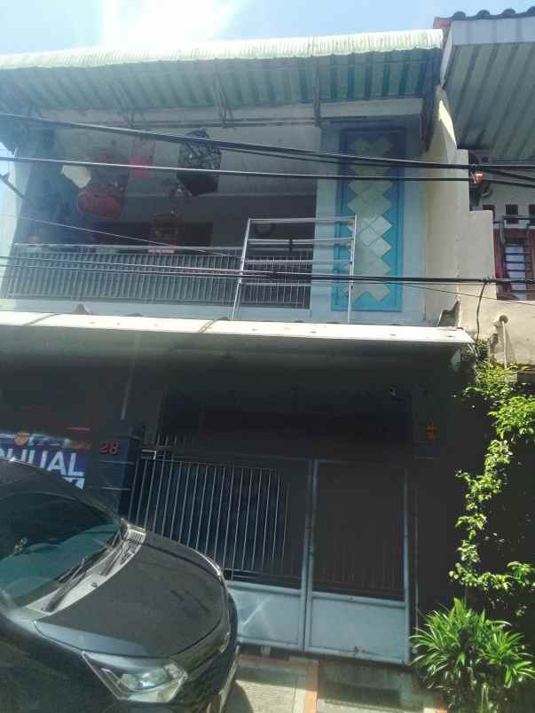 dijual rumah cempaka baru jakarta pusat