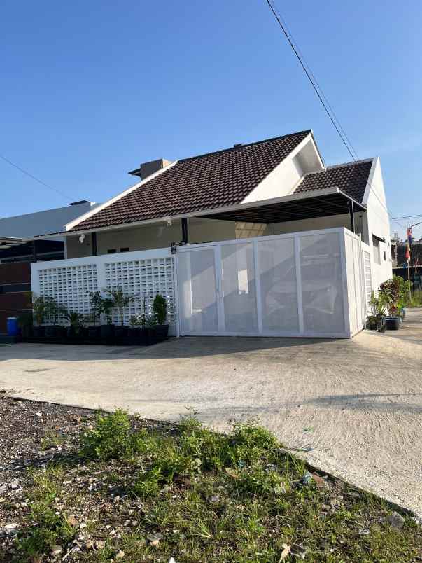 dijual rumah cibaduyut kota bandung