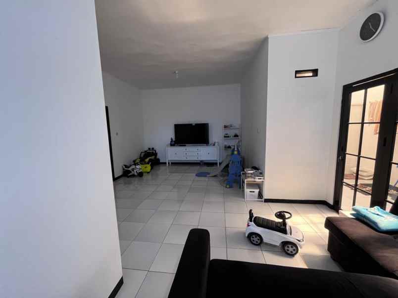 dijual rumah cibaduyut kota bandung