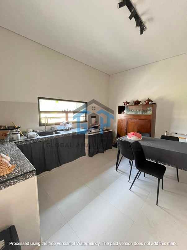 dijual rumah cihanjuang