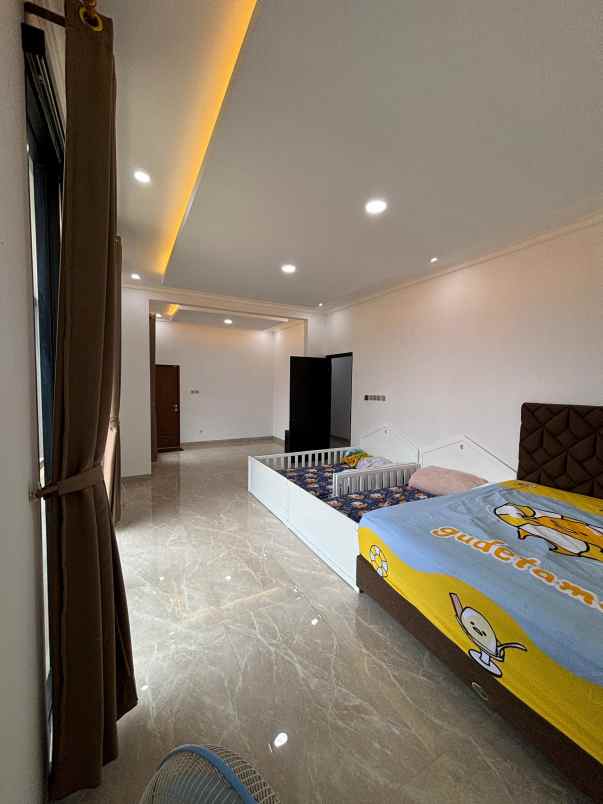 dijual rumah cimanggis