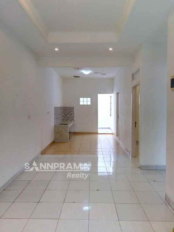 dijual rumah cimpaeun