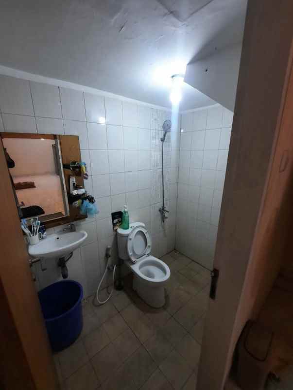 dijual rumah cingised